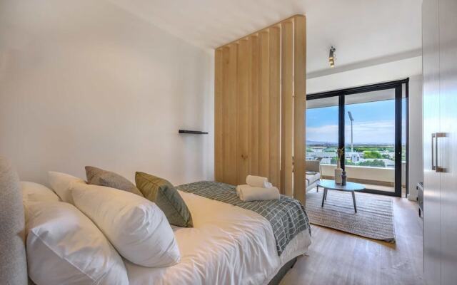 Newlands Peak Aparthotel