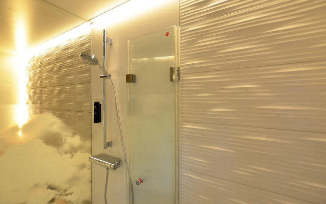 MY CLOUD Transit Hotel (Guests with international flights only)