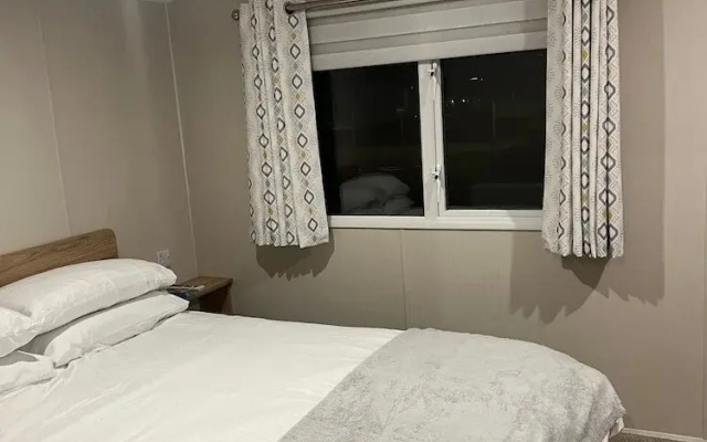 Tranquil Seaside Caravan Retreat in Eyemouth