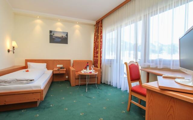 Hotel Tiroler ADLER Bed & Breakfast