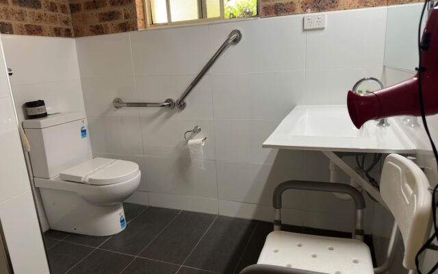 Clock Tower Motor Inn