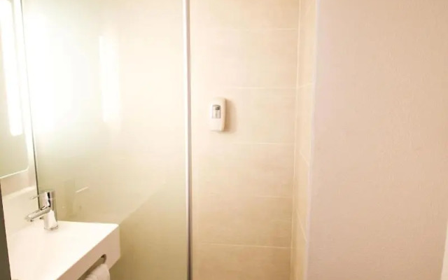 B&B Hôtel Montélimar Sud