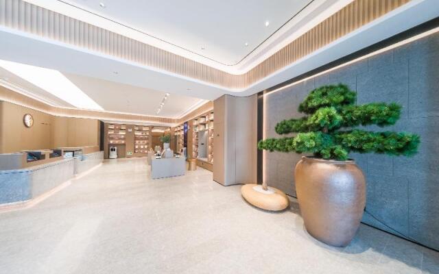 Ji Hotel Shenzhen Baoan Pingzhou Subway Station