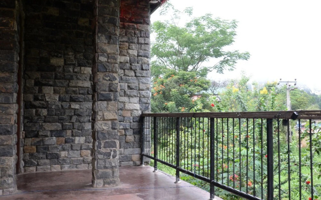 Shadow Inn Guest House Ella