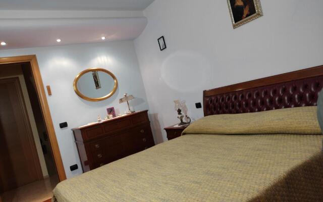 100 Passi Castelbuono - Pieno Centro