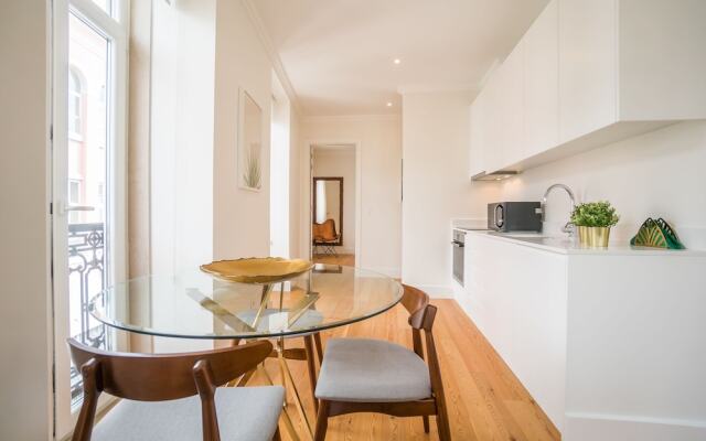 Principe Real Lightful Apartment