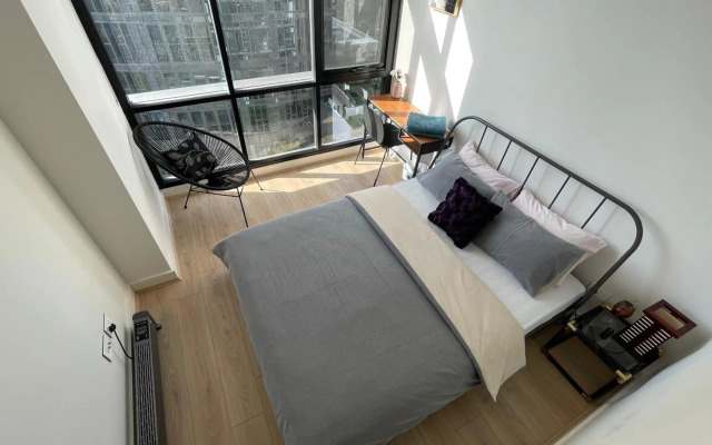 Wentworth Point Oversized balcony view apartment