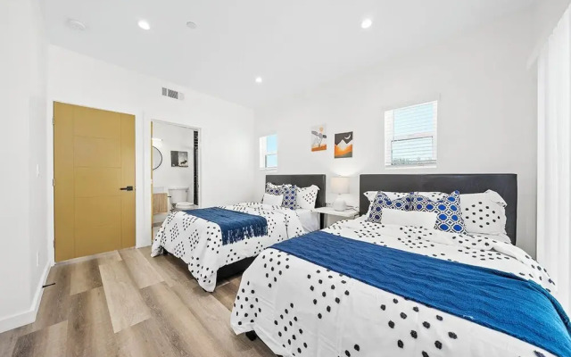 Comfort Suite Los Angeles