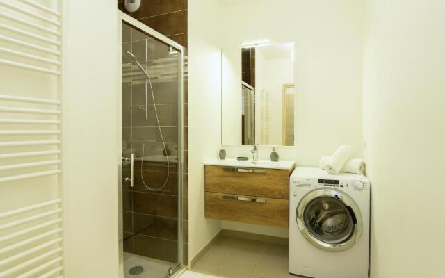 Magnifique résidence à 300 m du lac parking privee