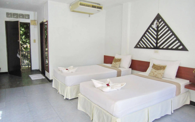 Thaniza Beachfront Resort