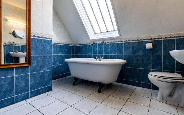 The George Hotel, Amesbury, Wiltshire