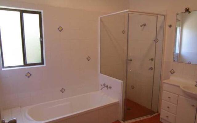 Cooinda, 17 Dulconghi Street