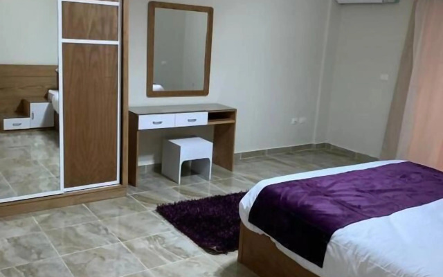 Marseilia Beach 4 - Families Only