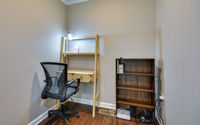 Family-friendly Tuskegee Home: 3 Mi to University!