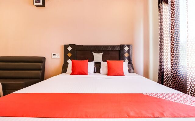 Oyo 49824 Dhingra Guest House