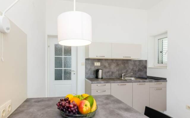 Villa Bouganvillea - sea View & Garden - A4 Premium