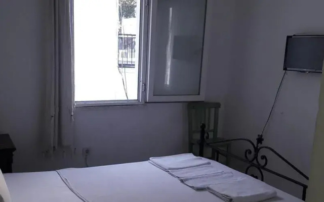 Derya Pension
