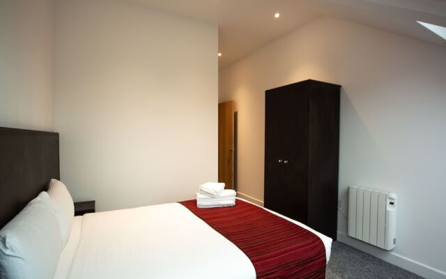 Somerville Apartments  London Heathrow