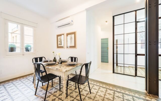 2 Bd Apartment Exclusive Location in Golden Mile. Velazquez II