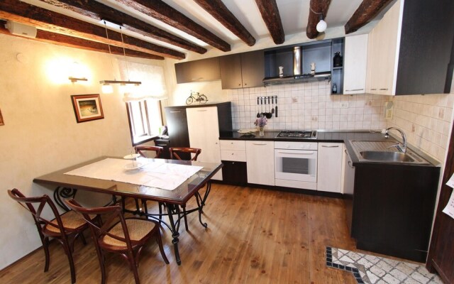 Apartment Midea