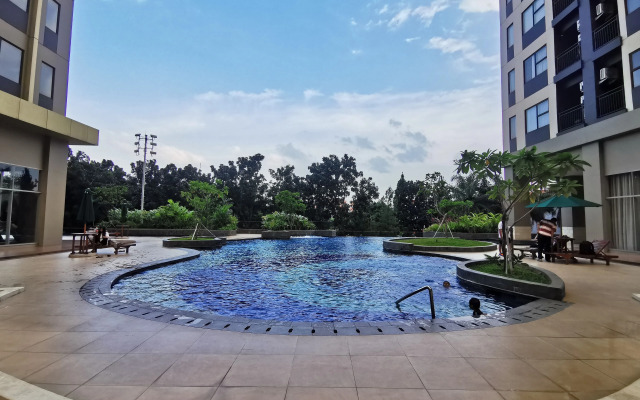 ARSAKHA Transpark Cibubur By Hennys One