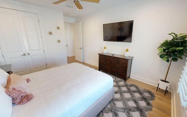 Seaside Serenity 5 Bedroom Home