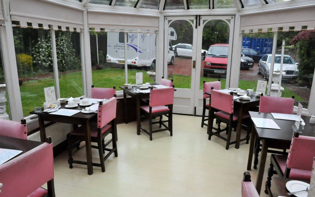 Thrums Hotel