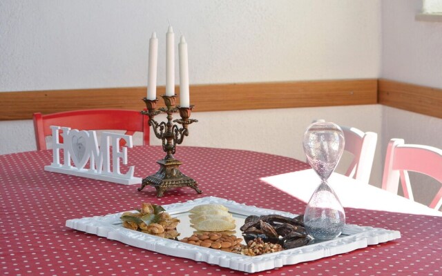 Beautiful Home in Zedno With Wifi and 4 Bedrooms