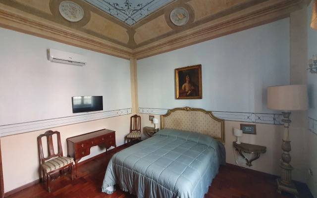 Villa Liberty il Lauro Bed and Breakfast