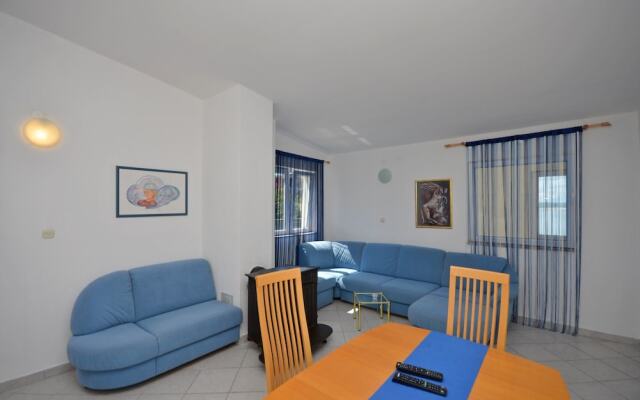 Apartments Mira