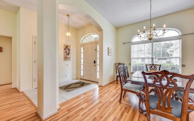 Lovely Family Home w/ Lanai, 6 Mi to Amelia Island