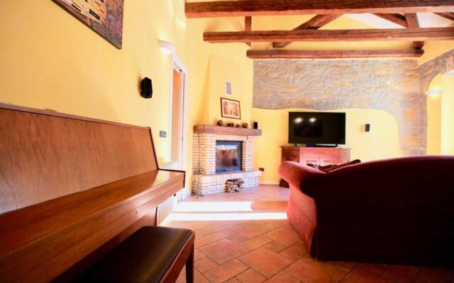 Triestevillas 3min to Beach, Sauna +jacuzzi +bbq