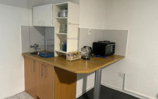 Room-busa House Self-catering Unit