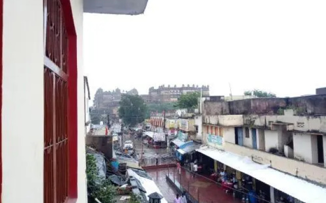 Shri Mahant Guest House