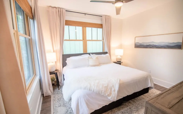 Blue Ridge at Main and Pine