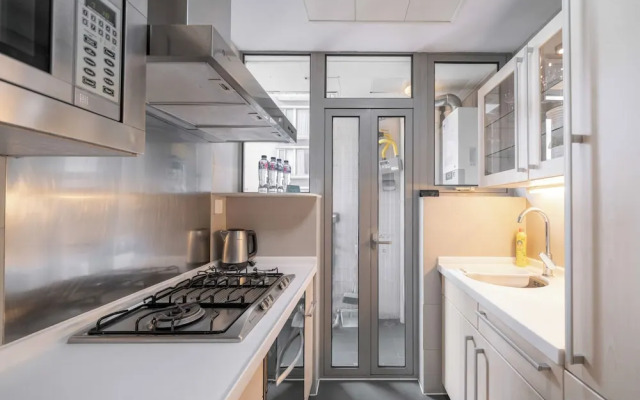 Tyms Family 2BR 1BA Apt Xujiahui Center