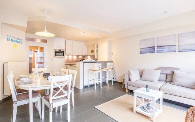 Nice Apartment Close to the sea and Center