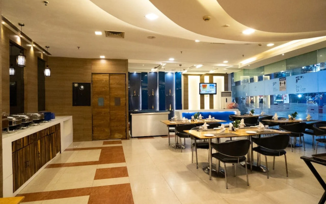 Hotel Hyphen Premier Meerut
