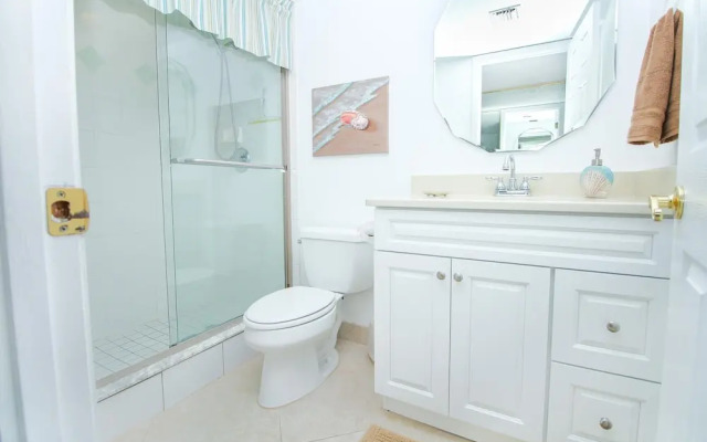 Smyrna Beach Club 818b