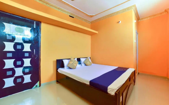 SPOT ON 61254 Lucky Guest House