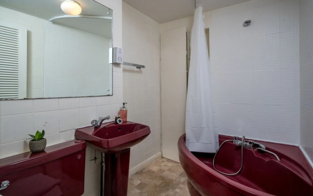 3bedroomed, 2 Baths Flat in Kensington