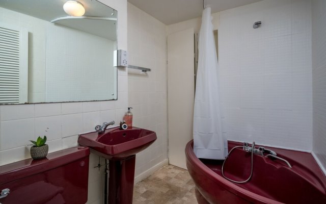 3bedroomed, 2 Baths Flat in Kensington