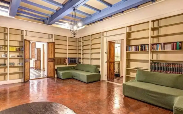 Campo de Fiori 3 bedroom apartment