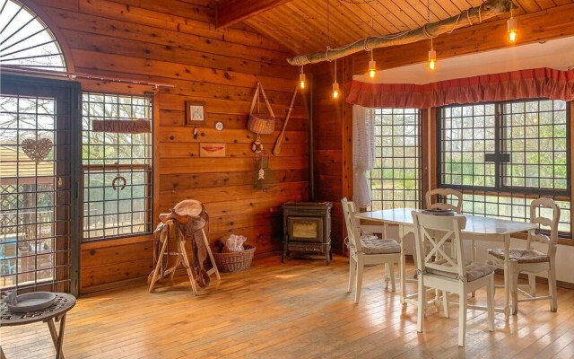 Beautiful Home in Manziana With 4 Bedrooms