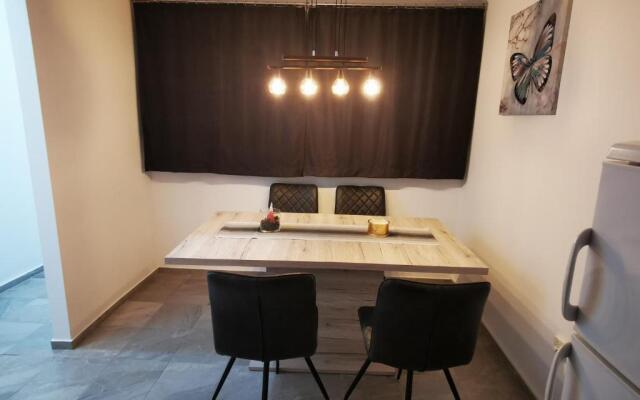 Ema Studio Apartman
