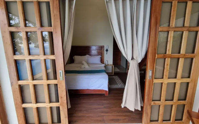 The CLiffhouse Samboan