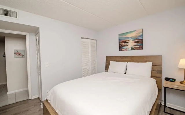 4205 Courtyard Villa 2nd Fl N