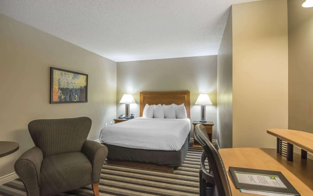 Quality Inn West Edmonton