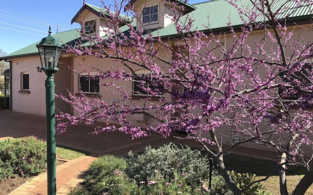 Country Apartments