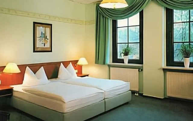 Deckerts Hotel & Restaurant